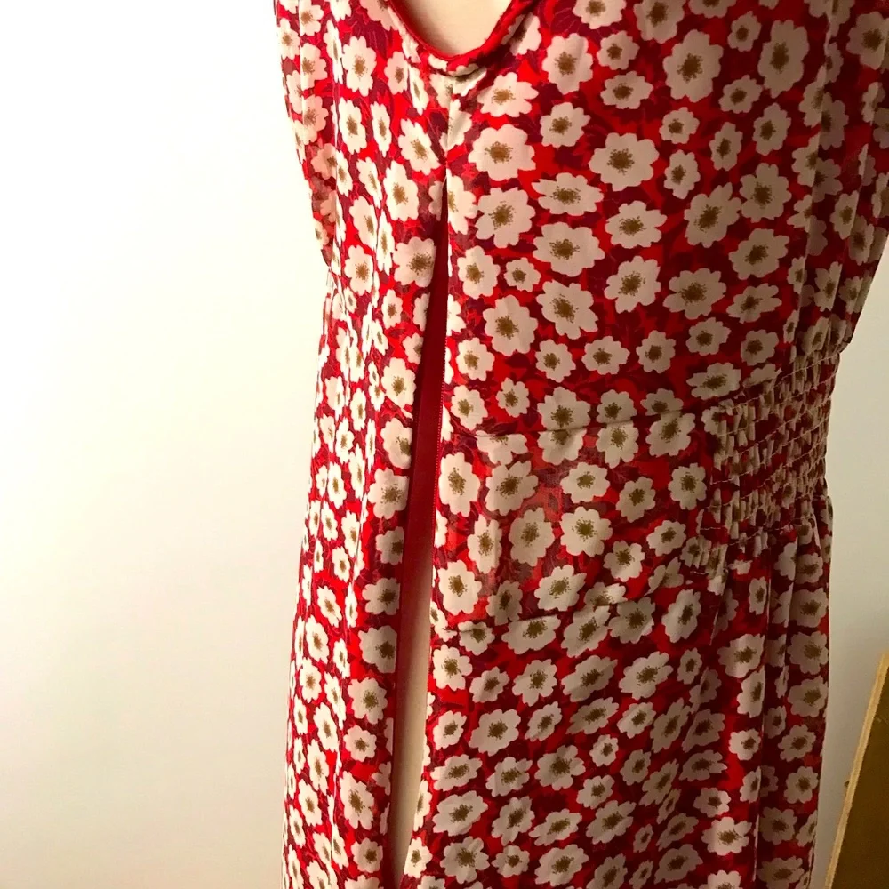 NWT Anthropologie. Feminine V-neck Red Floral Midi Dress. - Picture 5 of 5